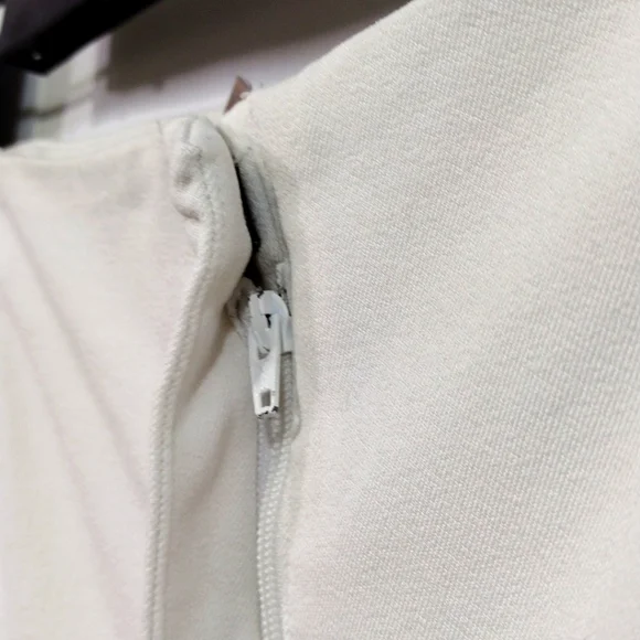 Chico's Cropped Pants Women's L White Tapered Minimalist Summer Business Career - Picture 3 of 7